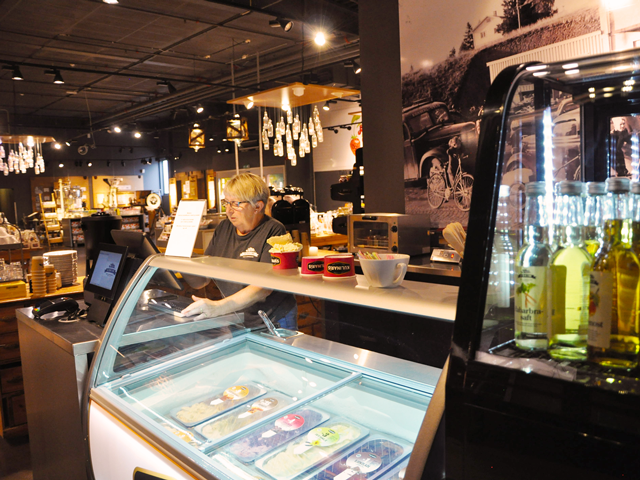 Cafeen 02